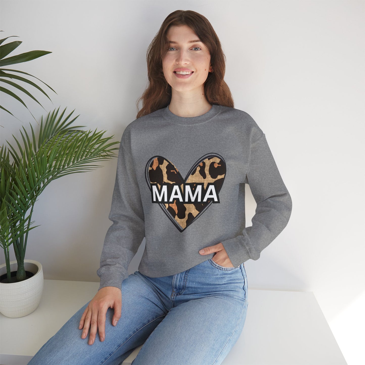 MAMA Cheetah Heart - Unisex Heavy Blend™ Crewneck Sweatshirt