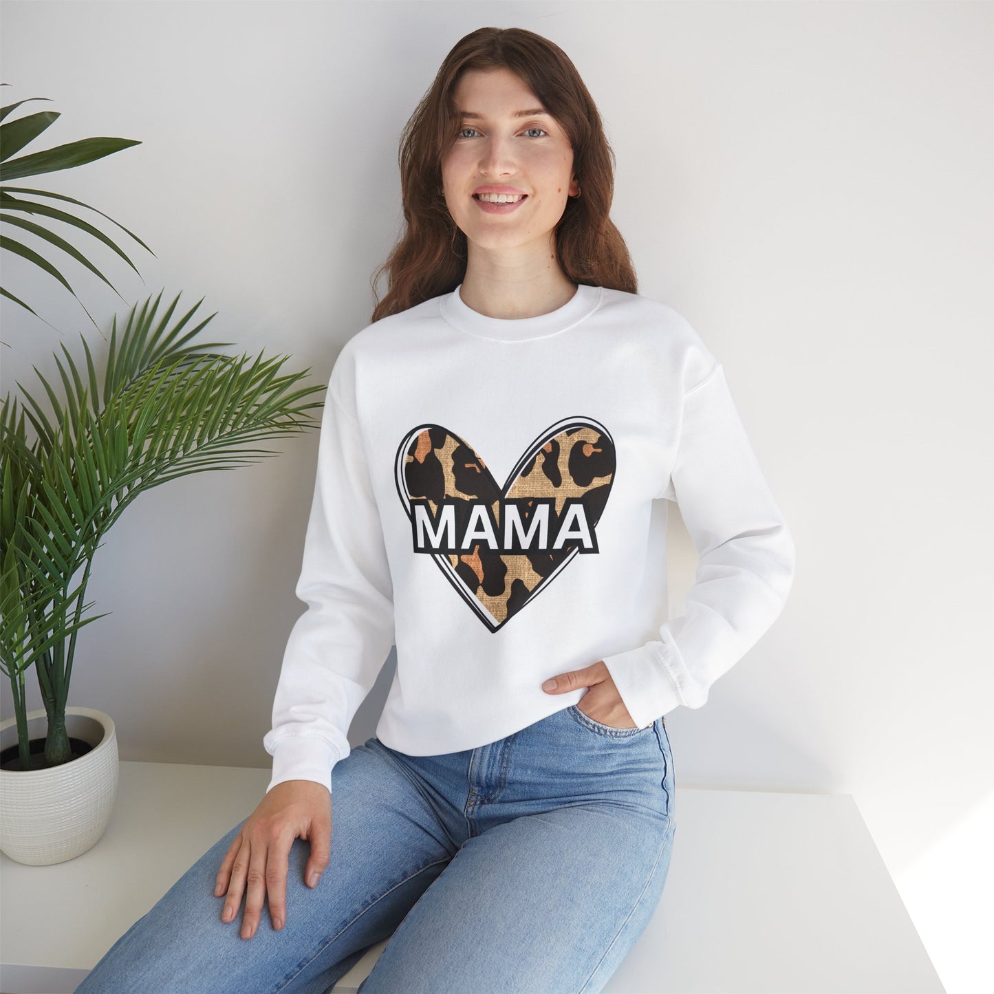 MAMA Cheetah Heart - Unisex Heavy Blend™ Crewneck Sweatshirt